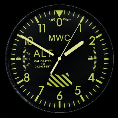 MWC Limited Edition Altimeter Wall Clock mit High Visibility Dial,