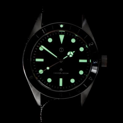 MWC Classic 1960s Pattern Divers Uhr mit Retro Luminova Luminous